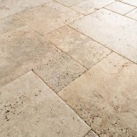 VENEZIA Travertin Fliesen gebürstet soft gekettet Römischer Verband 0,74 m²