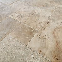 VENEZIA Travertin Fliesen gebürstet soft gekettet Römischer Verband 0,74 m²