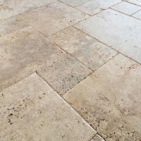 VENEZIA Travertin Fliesen gebürstet soft gekettet Römischer Verband 0,74 m²